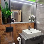 Apartmanica 5a, Private Wellness, Garage, Center *