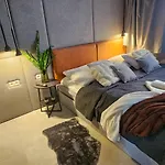 Apartmanica 5a, Private Wellness, Garage, Center Chalet
