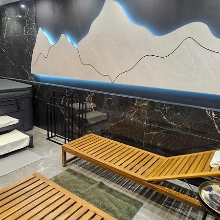 Chalet Apartmanica 5a, Private Wellness, Garage, Center