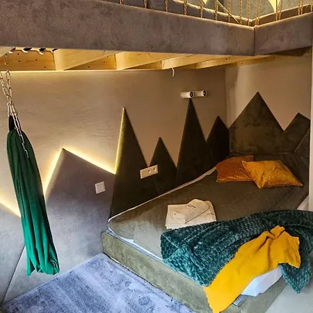 Chalet Apartmanica 5a, Private Wellness, Garage, Center *