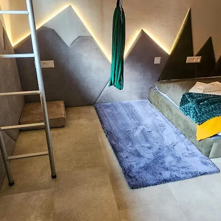 Apartmanica 5a, Private Wellness, Garage, Center Chalet Donovaly