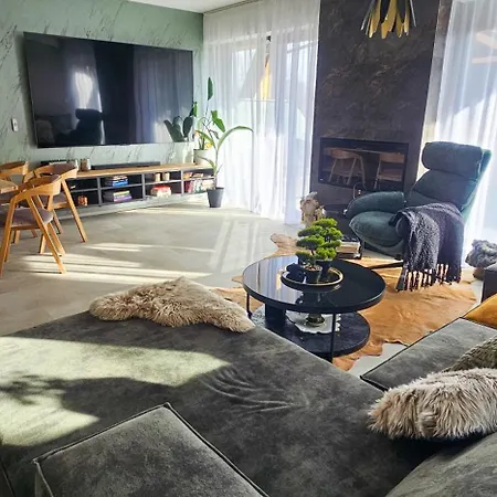 Chalet Apartmanica 5a, Private Wellness, Garage, Center Donovaly