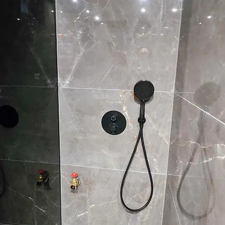 Apartmanica 5a, Private Wellness, Garage, Center * 도노발리
