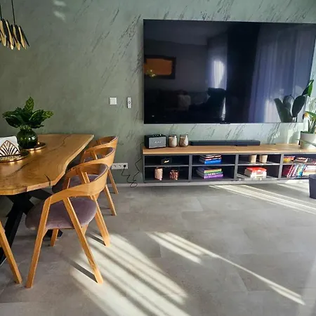 Chalet Apartmanica 5a, Private Wellness, Garage, Center