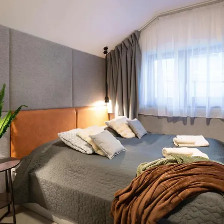 Chalet Apartmanica 5a, Private Wellness, Garage, Center