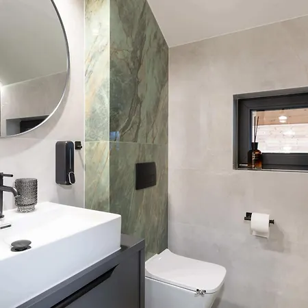 Apartmanica 5a, Private Wellness, Garage, Center *