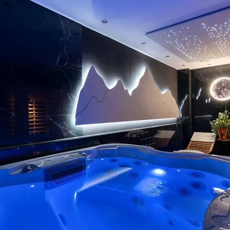 Apartmanica 5a, Private Wellness, Garage, Center Chalet *