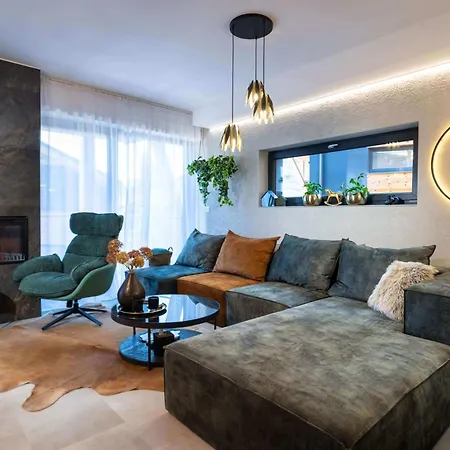 Alpehytte Apartmanica 5a, Private Wellness, Garage, Center
