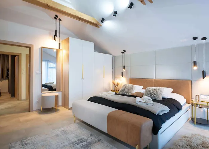 Alpehytte Apartmanica 5a, Private Wellness, Garage, Center